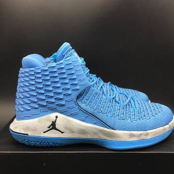 Air Jordan 32 UNC