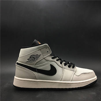 Air Jordan 1 Mid SE Light Bone