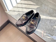 Celine Margaret Loafer With Triomphe Chain In Polished Bull Burgundy - 3