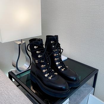 	 Chanel Boot 0036