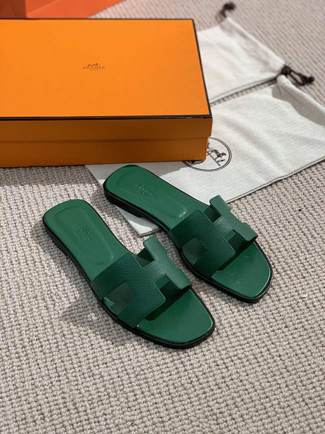 Hermes Slides 00028 - 1