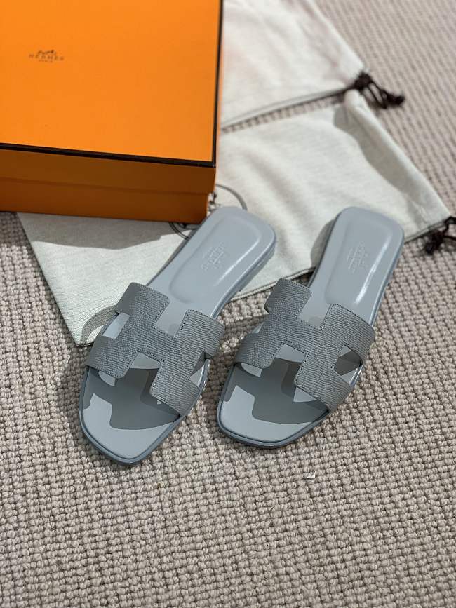 Hermes Slides 00029 - 1