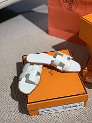 Hermes Slides 00030 - 2