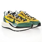 Nike Vaporwaffle sacai Tour Yellow Stadium Green - CV1363-700 - 3