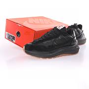 Nike Vaporwaffle Sacai Black Gum - DD1875-001 - 3