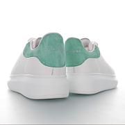 Alexander McQueen Oversized White Teal - 553680WHGP79344 - 2