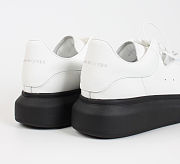 Alexander McQueen Oversized White Black Sole - 553770WHTQ49061 - 4