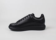 Alexander McQueen Oversized Black - 553761WHGP01000 - 2