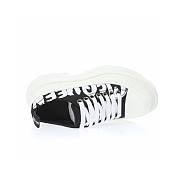 	 Alexander McQueen Tread Slick Low Lace Up Graffiti White Black White - 676711W4RQ21041 - 5