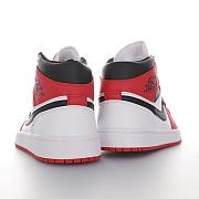 Air Jordan 1 Mid Chicago (2020) - 554724-173 - 4