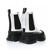 	 Alexander McQueen Tread Slick Ankle Boot White Black - 635714WHZ649403 - 2