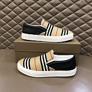 Burberry Beige Black Icon Stripe Thompson Slip On - 2