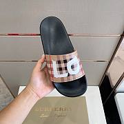 Burberry Embossed Love Logo Slides Archive Beige - 4