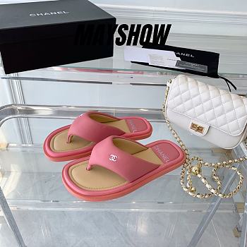 Chanel Pink Lambskin Padded Pool Thong Sandals