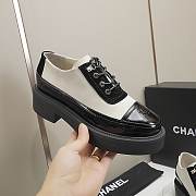 Chanel White Suede Black Patent Calfskin Lace Up Oxfords - 4