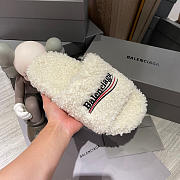 	 Balenciaga Furry Slide White  - 4