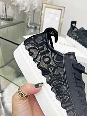 Chloe Black Lauren Sneaker In Lace - CHC19U108D2001 - 4