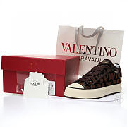 Valentino Toile Iconographe Totaloop Low-top in Fondant Black - 2Y0S0H02RWC_U02 - 3