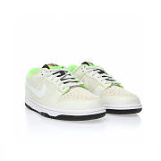 Nike Dunk Low University of Oregon PE (2023) - FQ7260-001 - 2