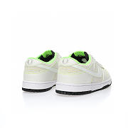 Nike Dunk Low University of Oregon PE (2023) - FQ7260-001 - 3