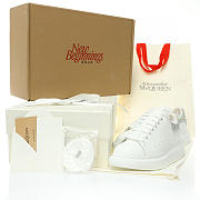 Alexander McQueen Oversized White Crystals - 718243WICY98937 - 5