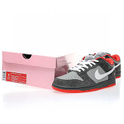 Nike SB Dunk Low Staple NYC Pigeon - 304292-011 - 3