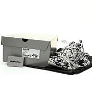 Balenciaga 3XL Extreme White Black Graffiti - 734734W2RG39010 - 3