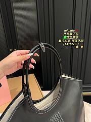 Miumiu P250 Black 38x30cm - 5