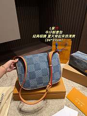 Louis Vuitton P240 Blue Monogram 34x27cm - 3