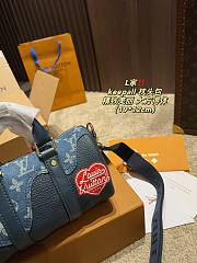 	 Louis Vuitton P200 Keepall Blue 19x12cm - 3