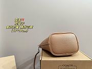 Coach P150 Beige 17x19cm - 3