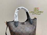 Coach P150 Brown 17x19cm - 5