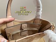 	 Coach P150 Beige Knit 17x19cm - 5