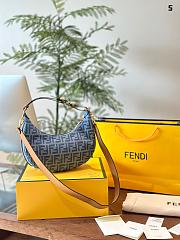 Fendi P220 Monogram 27cm - 1