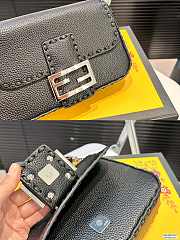 Fendi Baguette  P180 Black 27*16cm - 4