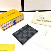 Louis Vuitton Card Holder P55 Black Monogram 9x5cm - 3