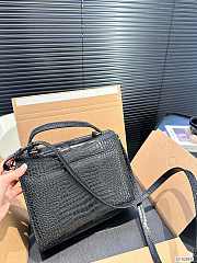 YSL Cassandra P185 Black 24x20cm - 4