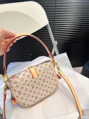 Louis Vuitton Saumur BB P120 20x15cm - 4