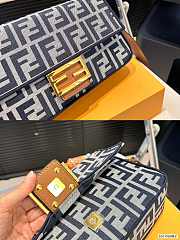 Fendi Baguette Blue FF 26x16cm - 2