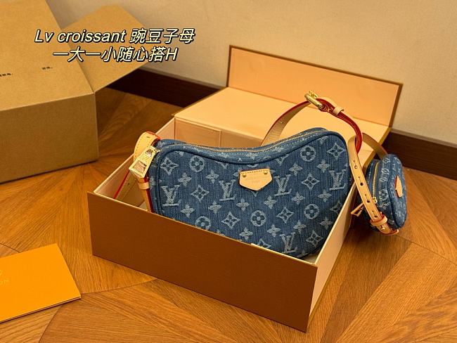 Louis Vuitton Croissant MM Blue Monogram Denim 22*13cm - 1