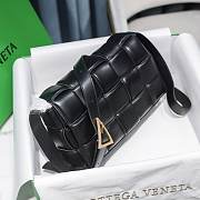 	 Bottega Veneta Black Casette Padded Bag 26x18x8cm - 4