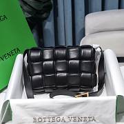 	 Bottega Veneta Black Casette Padded Bag 26x18x8cm - 3