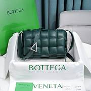 	 Bottega Veneta Raintree Casette Padded Bag 26x18x8cm - 1