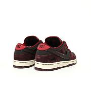 RIOT Skateshop Nike Dunk Low SB Mahogany Dark Beetroot - FZ1289-200 - 4