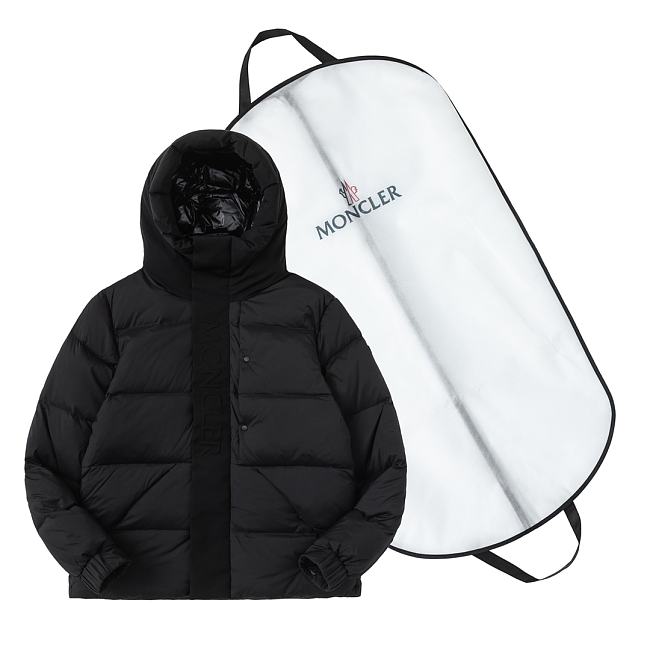 Moncler Black Madeira Down Jacket FG00480 Black - 1