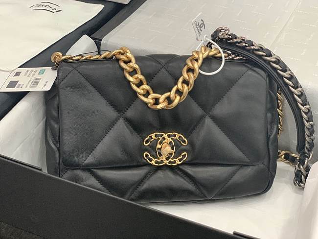 Chanel 19 Flap Bag Black Lambskin Mixed Hardware 26×16×9cm - 1