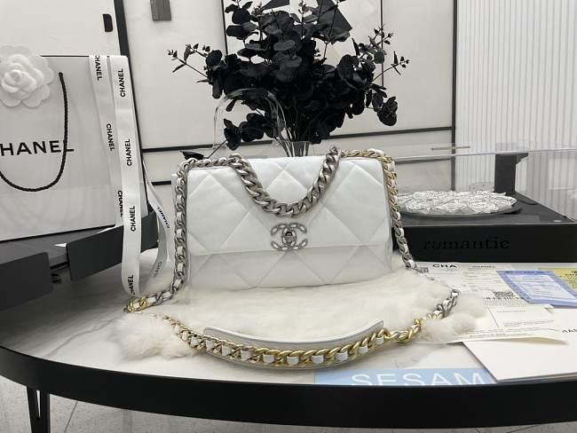 Chanel 19 White Lambskin Mixed Hardware Gold 30cm - 1