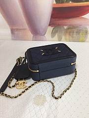 Chanel Filigree Vanity Case Navy 17cm - 5