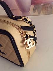 Chanel Filigree Vanity Case Beige 21cm - 4