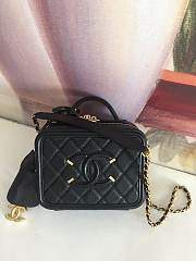 Chanel Filigree Vanity Case Black 17cm - 1